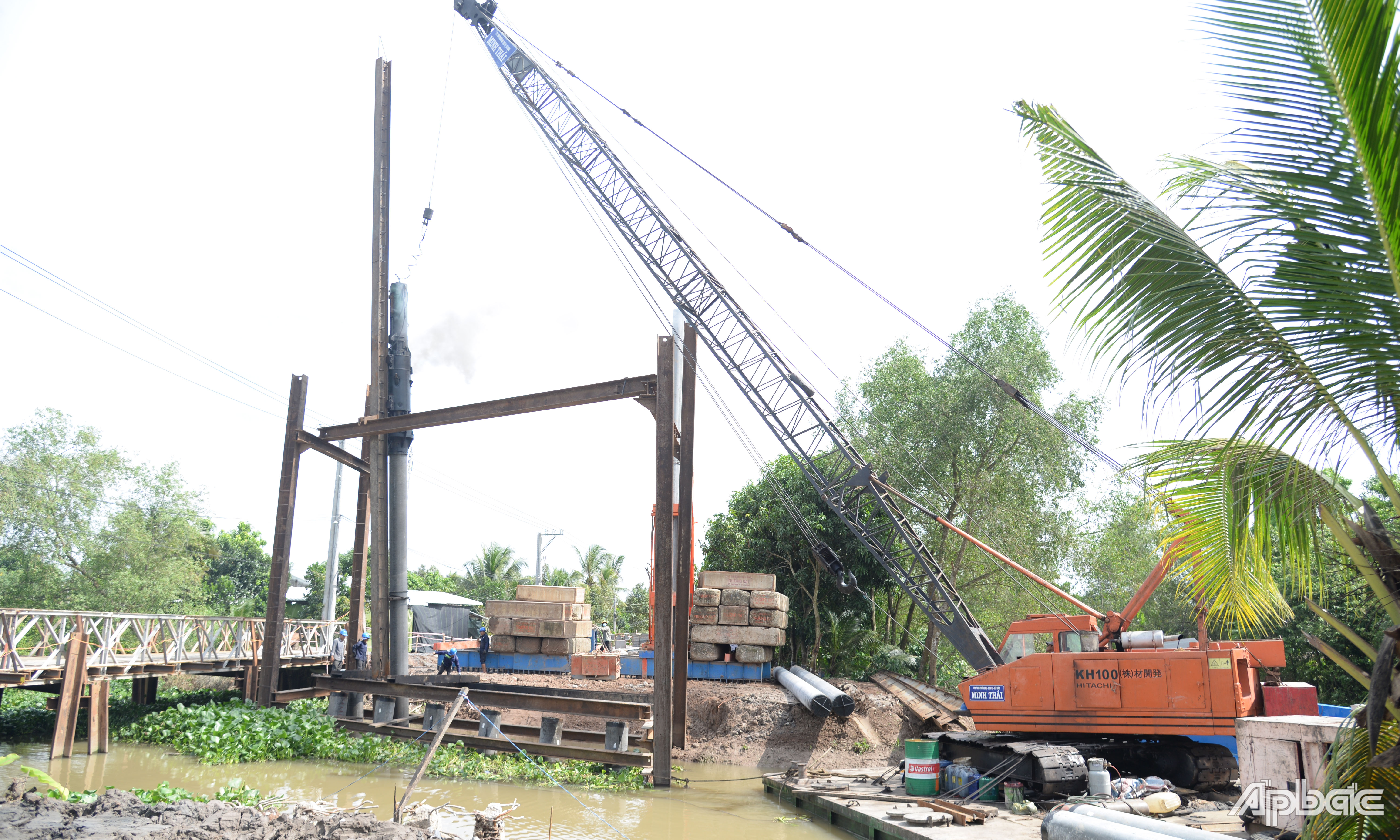Nhà thầu phấn đấu sẽ hoàn thành cầu Kinh Kho và Tám Thước trước Tết Nguyên đán 2025.