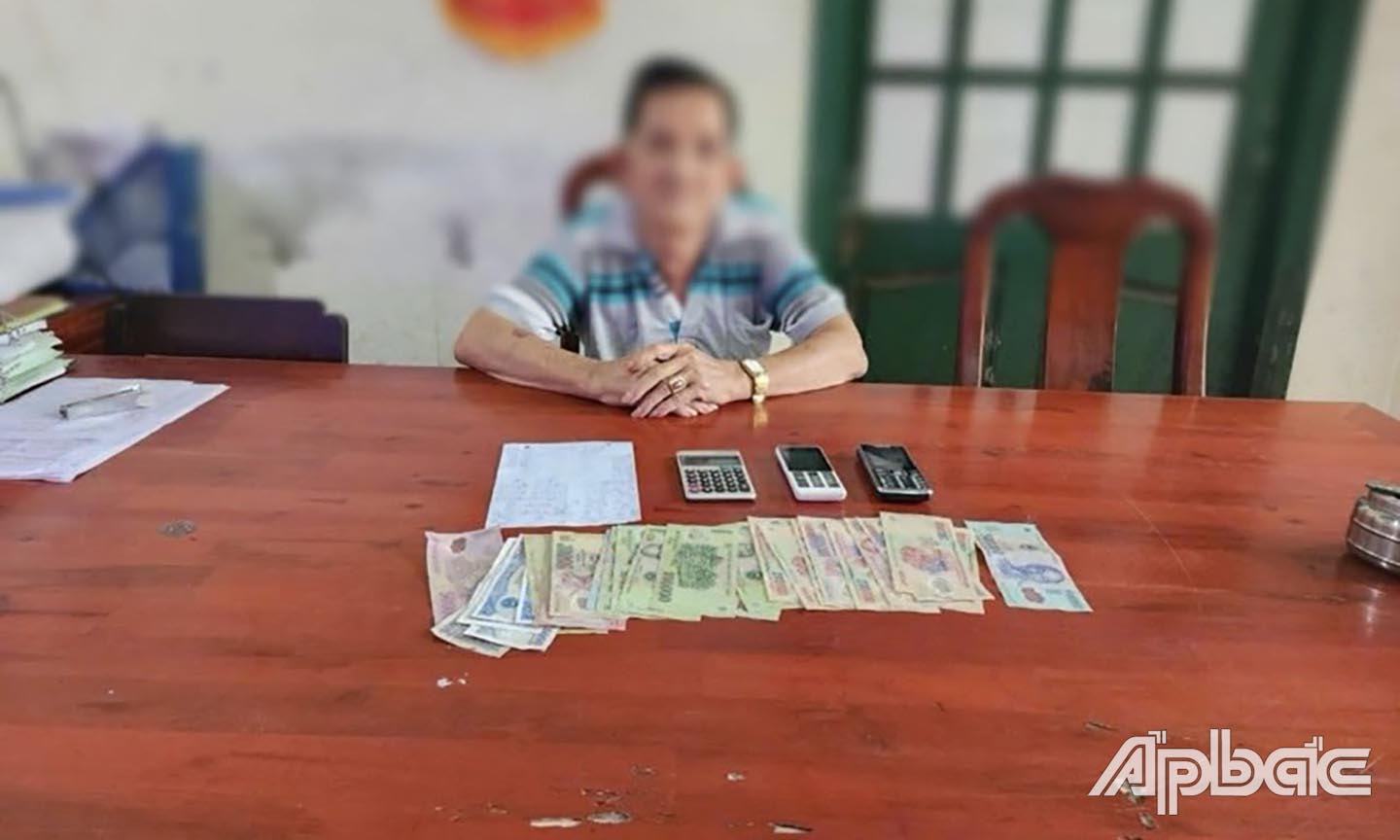 Đối tượng Sơn và tang vật.