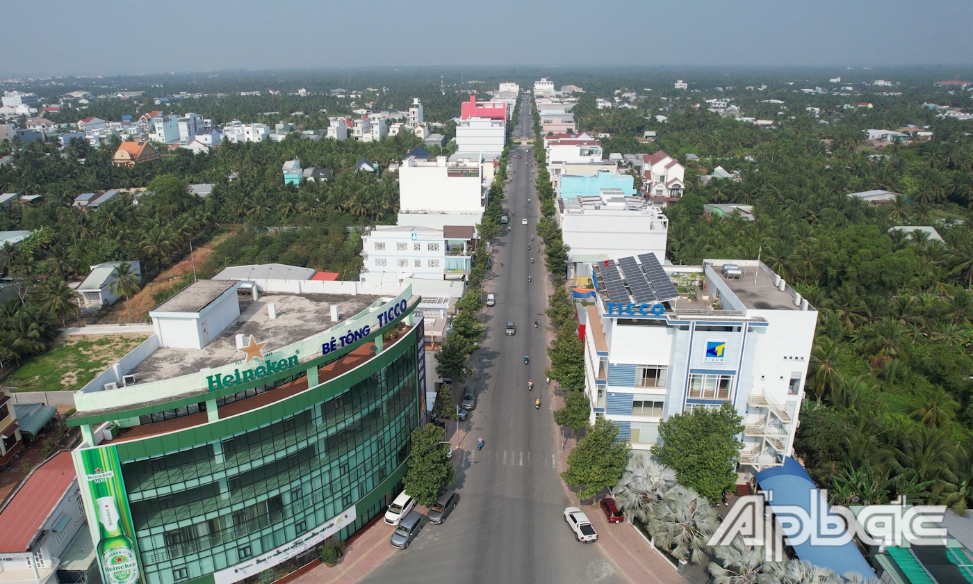 Dự án đường D7 và khu dân cư hai bên đường, chuẩn bị đấu nối trục đường của dự án vào vòng xoay đường Nguyễn Công Bình. 
