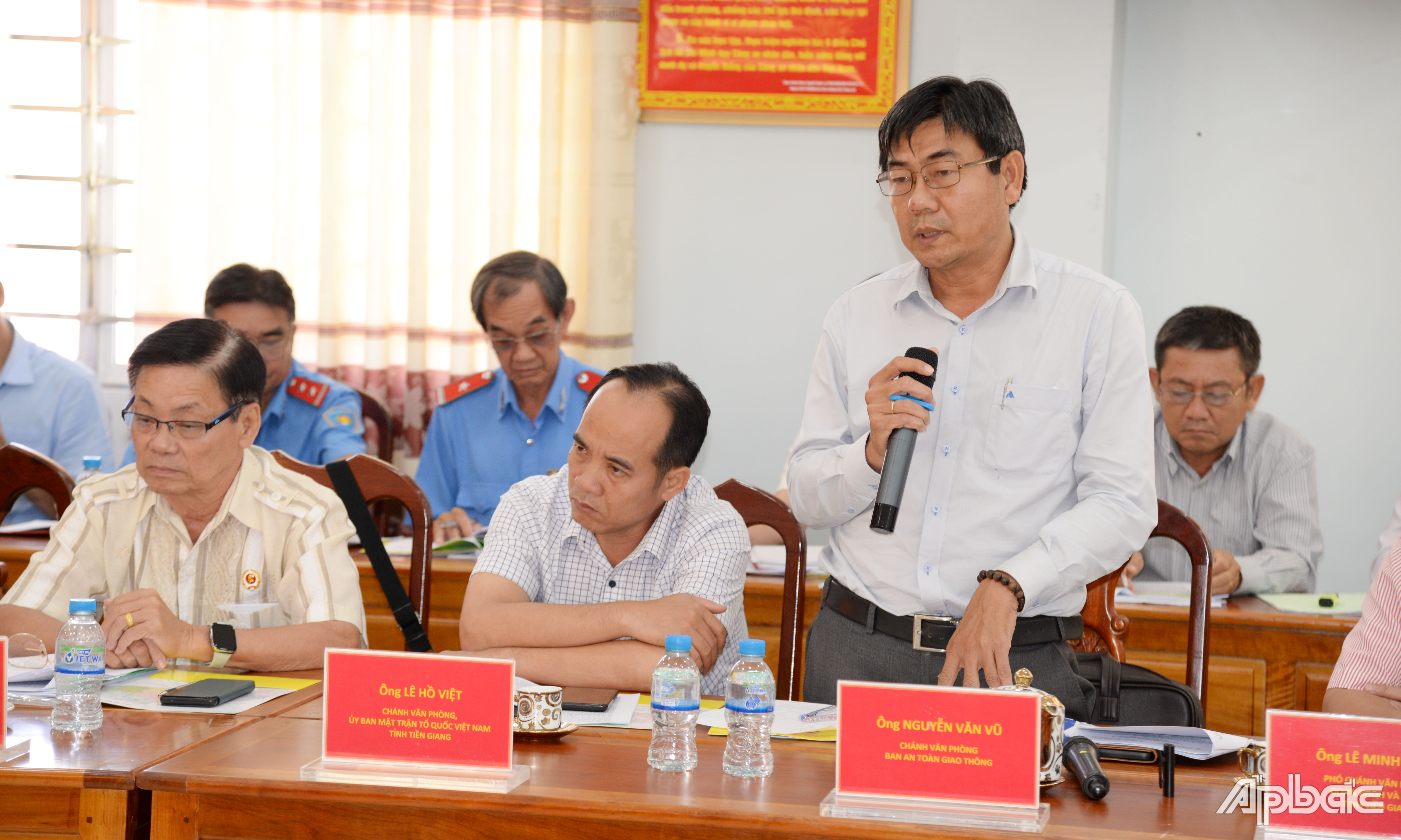 Chánh Văn phòng Ban An toàn giao thông tỉnh Tiền Giang Nguyễn Văn Vũ phát biểu tại buổi làm việc.