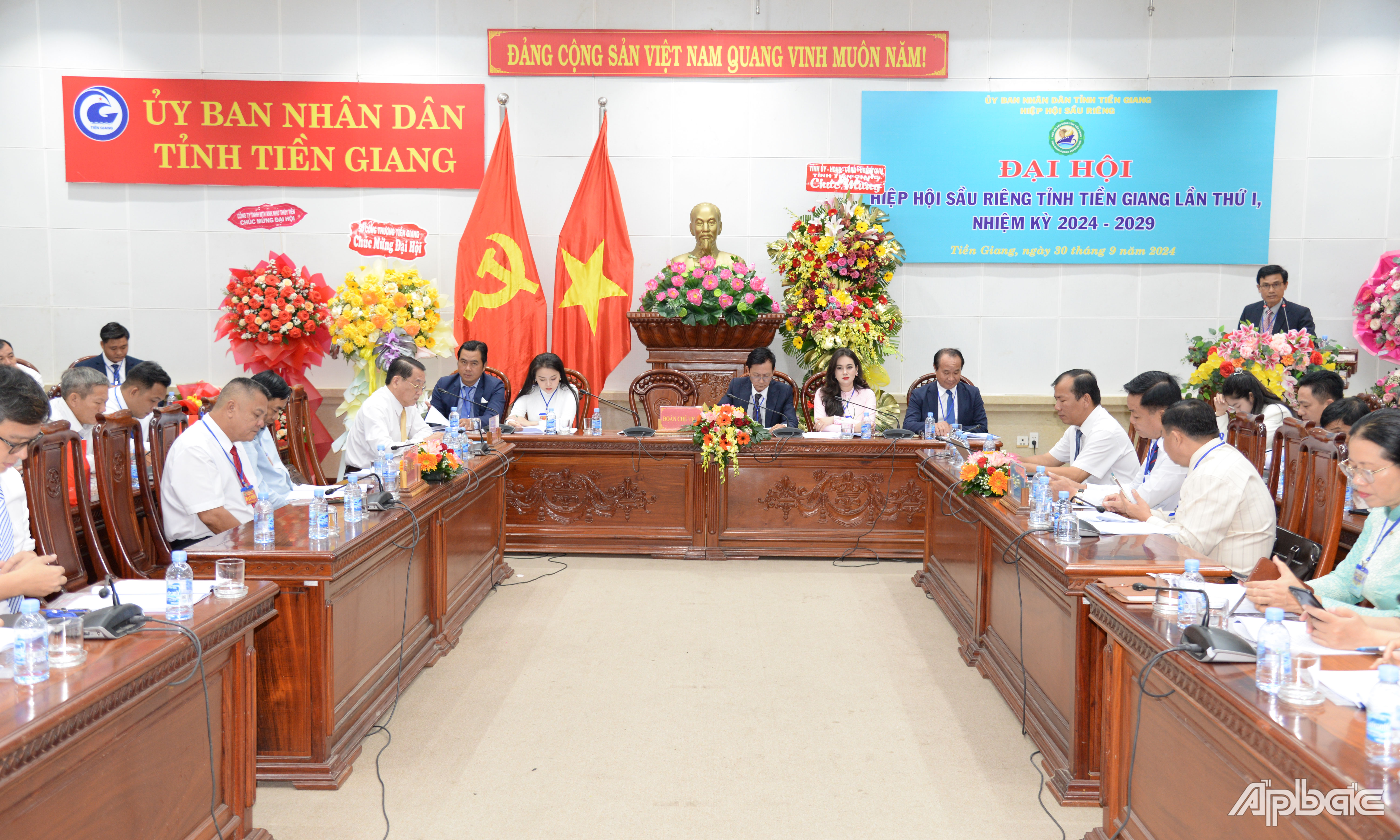 Quang cảnh đại hội.