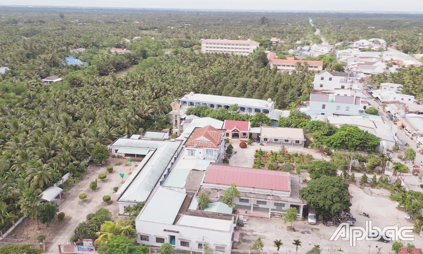 Một góc quê hương Mỹ Long nhìn từ trên cao. 