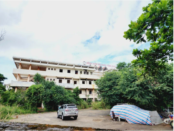 Công trình bỏ hoang, nơi anh T. đến tác nghiệp.