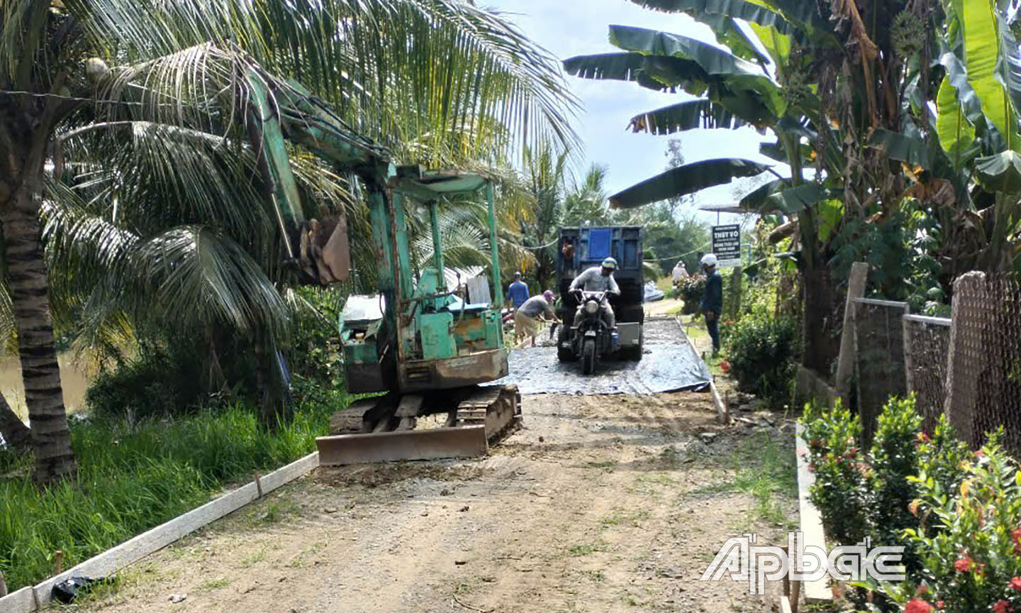 Tuyến đường đang khẩn trương thi công kịp hoàn thiện vào đầu tháng 12.