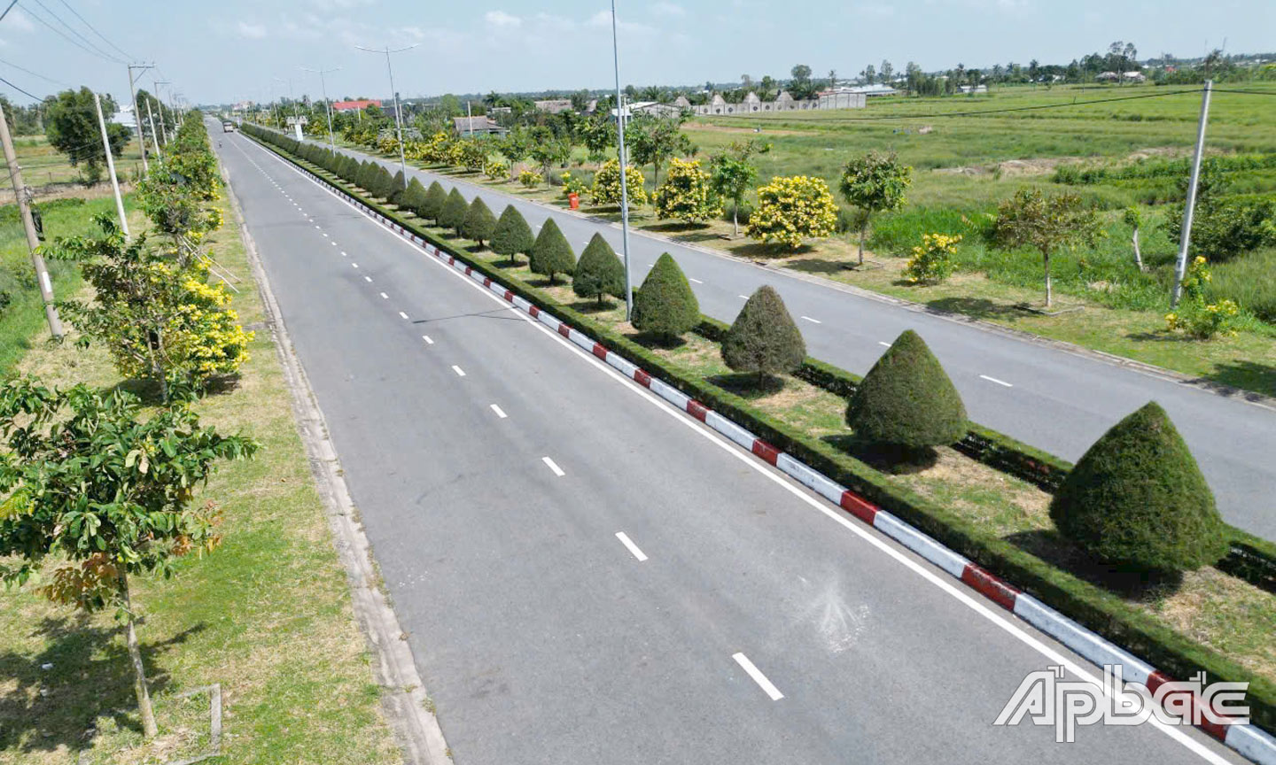 Hạ tầng cơ sở huyện Tân Phú Đông ngày càng khang trang. 	                                                      Ảnh: MINH THÀNH
