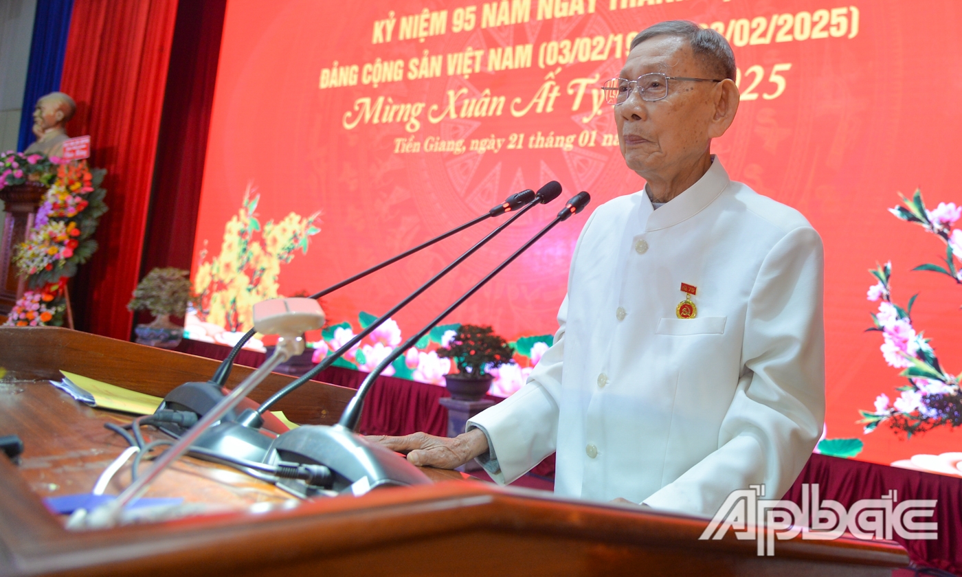 Đồng chí Huỳnh Văn Niềm, nguyên Bí thư Tỉnh ủy Tiền Giang chia sẻ cảm xúc khi được đứng chân vào hàng ngũ của Đảng.