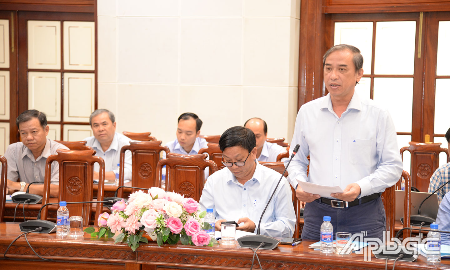 Phó Chủ tịch UBND TP. Mỹ Tho Nguyễn Hữu Đức phát biểu tại hội nghị.