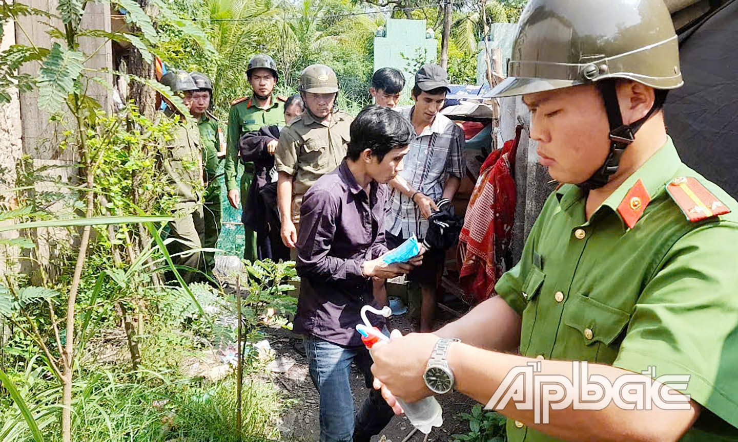 Lực lượng Công an xã Bình Tân nỗ lực vì an ninh trật tự cơ sở.