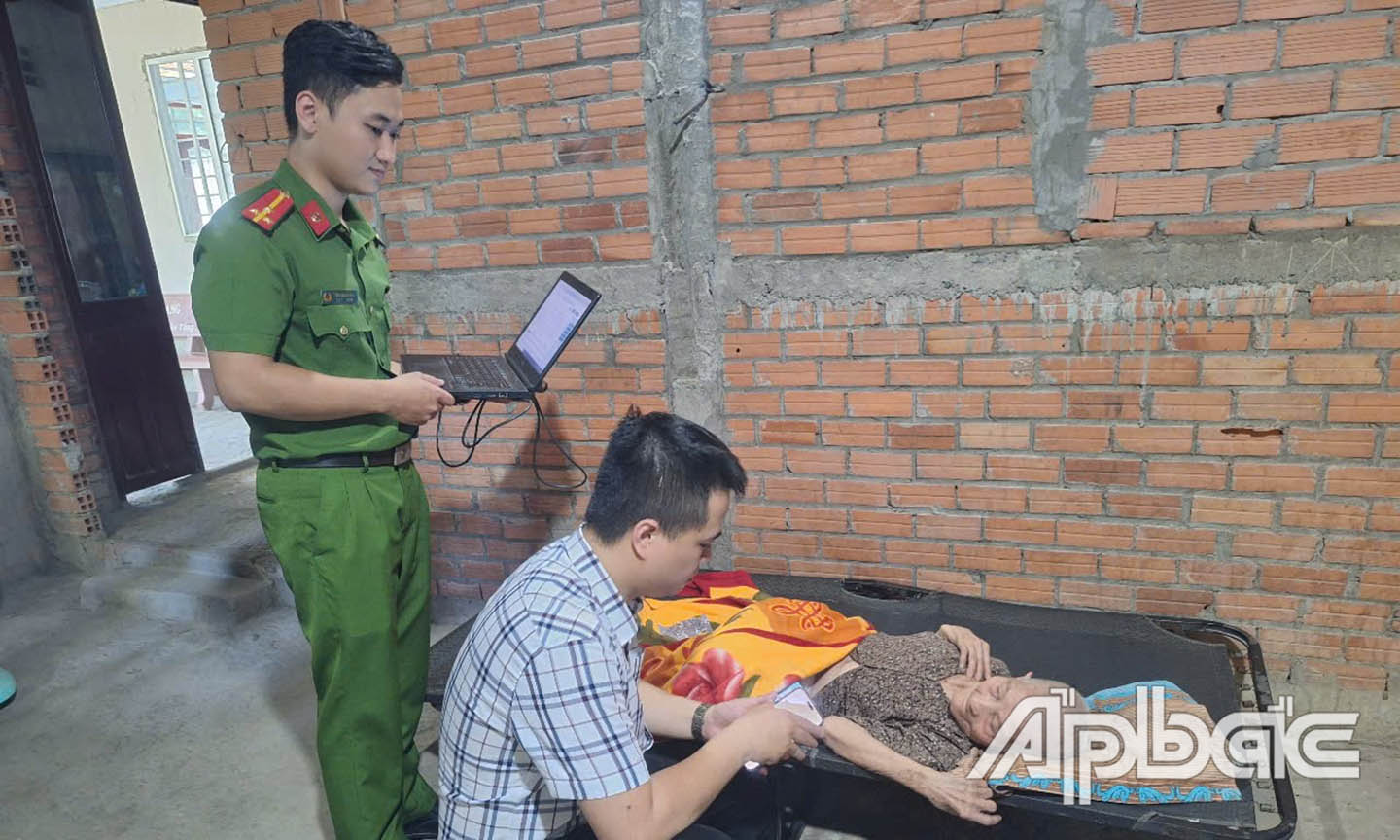 Các đơn vị liên quan đến tận nhà lấy mẫu.