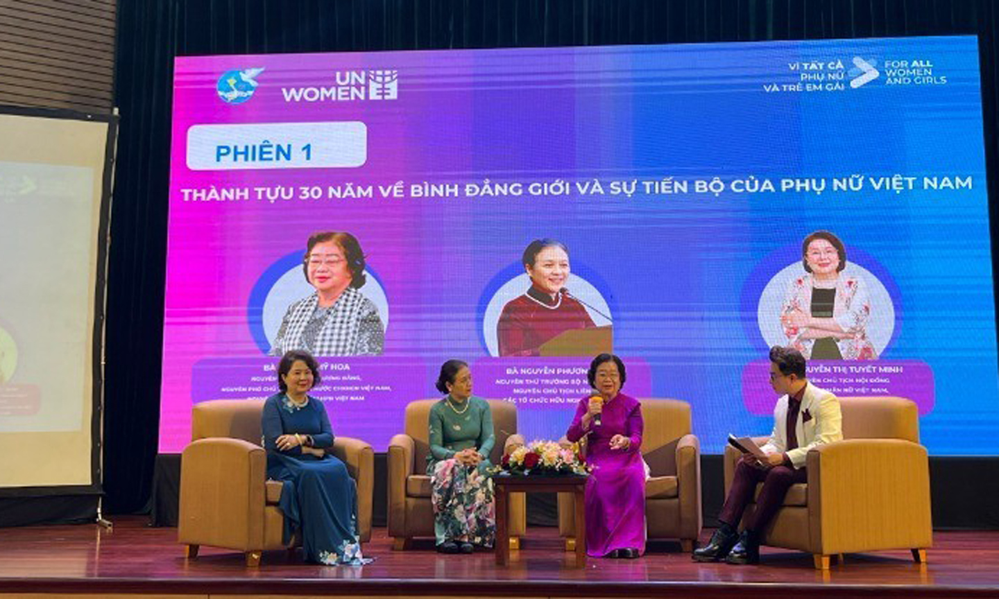 Speakers at the event.