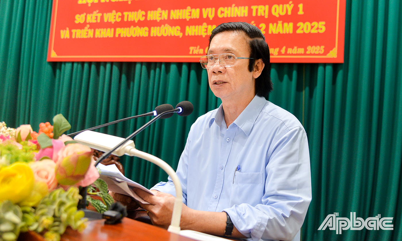 Đồng chí Nguyễn Văn Danh phát biểu tại hội nghị.