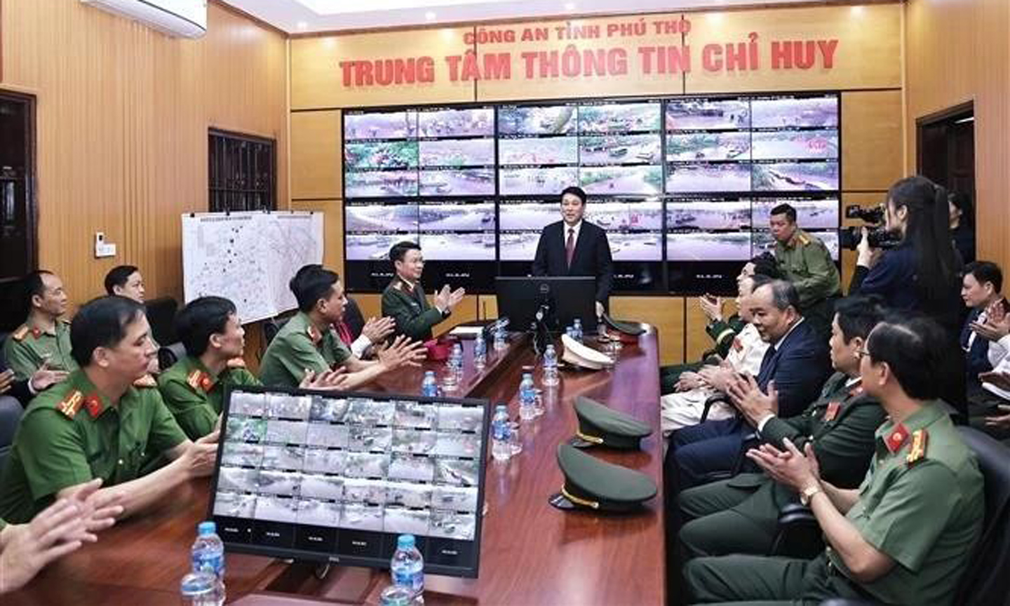 command information centre. (Photo: VNA).