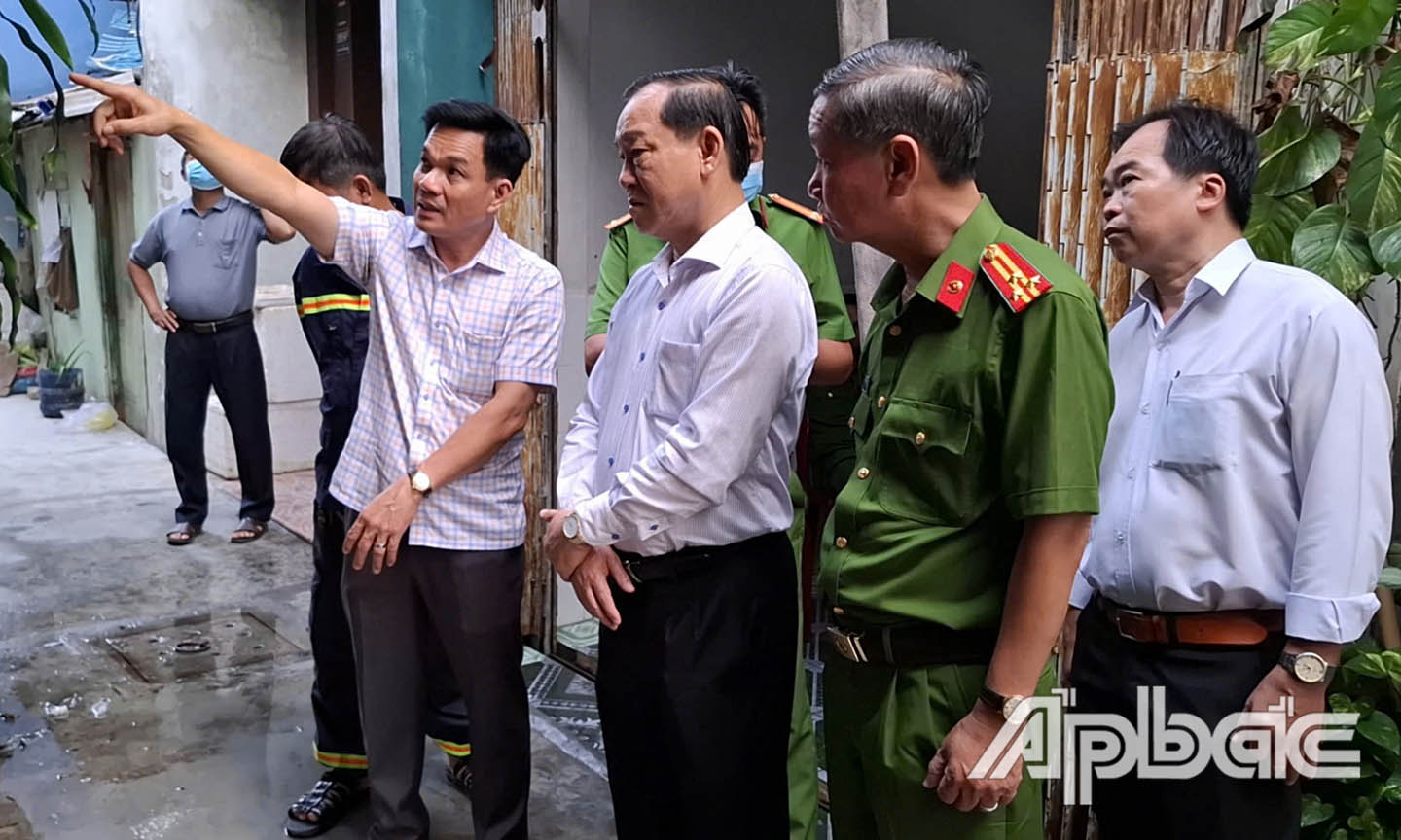 Lãnh đạo tỉnh Tiền Giang có mặt tại hiện trường.