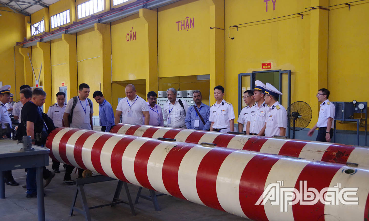 Đoàn công tác Bộ Quốc phòng và Bộ Khoa học Công nghệ làm việc tại đơn vị