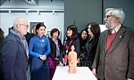 Party chief's spouse visits Russia's leading art, film institutes