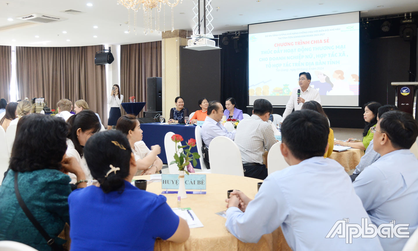 Hội LHPN tỉnh tổ chức Chương trình chia sẻ thúc đẩy hoạt động thương mại cho doanh nghiệp, HTX, THT do nữ quản lý. 