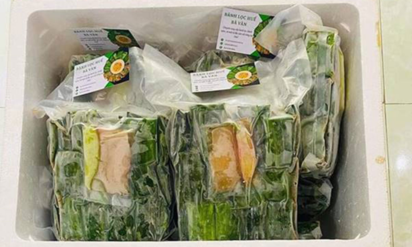 Bánh lọc Huế được đóng gói bảo quản tốt để đảm bảo khi vận chuyển.