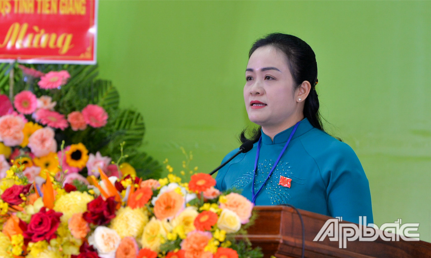 Đồng chí Nguyễn Hải Trâm, Phó Bí thư Thường trực Tỉnh ủy, Bí thư Đảng ủy các cơ quan Đảng tỉnh Tiền Giang phát biểu bế mạc Đại hội.