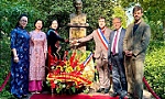 NA Vice Chairwoman visits Ho Chi Minh Space, Thang Long and Co Loa exhibition in France