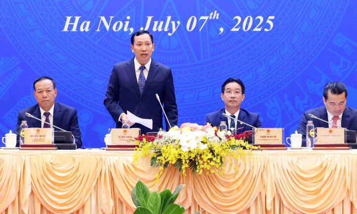 Thượng tướng Lê Văn Tuyến, Thứ trưởng Công an trả lời câu hỏi của phóng viên.