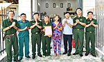 Trao tặng 4 căn nhà tình nghĩa và nhà đồng đội