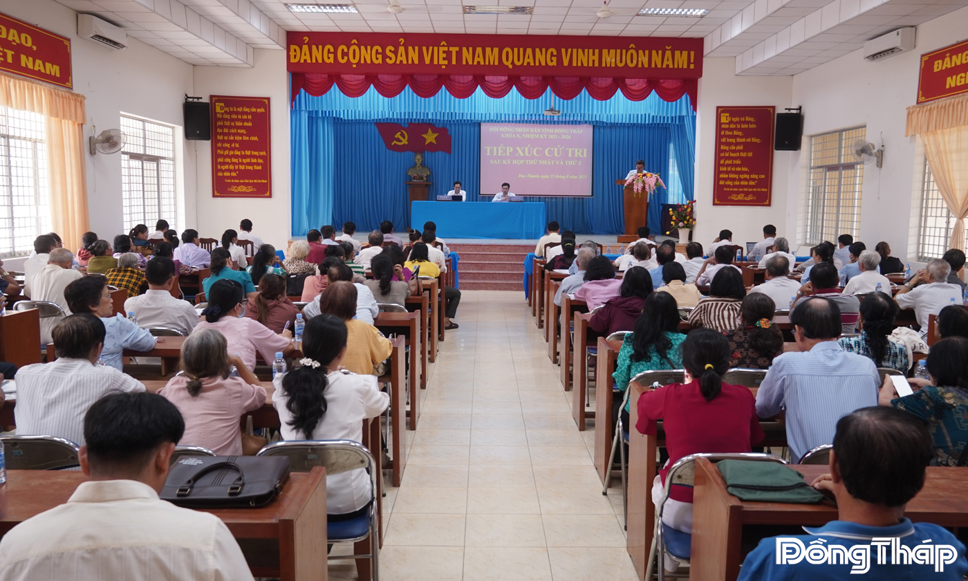 Đại biểu Hội đồng nhân dân tỉnh Đồng Tháp tiếp xúc cử tri phường Đạo Thạnh
