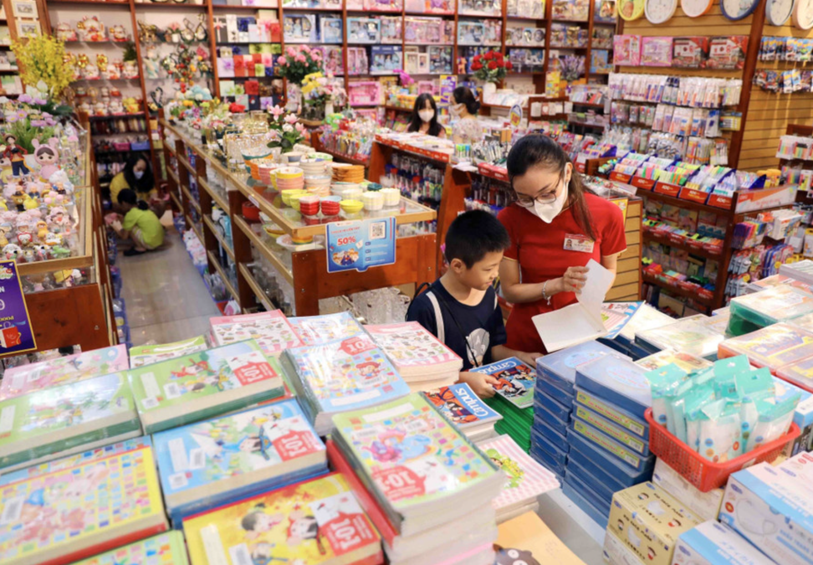 NXBGDVN thông tin số hotline để giải đáp thông tin tới phụ huynh, học sinh như sau: 034 4181018. Thanh Tùng/TTXVN