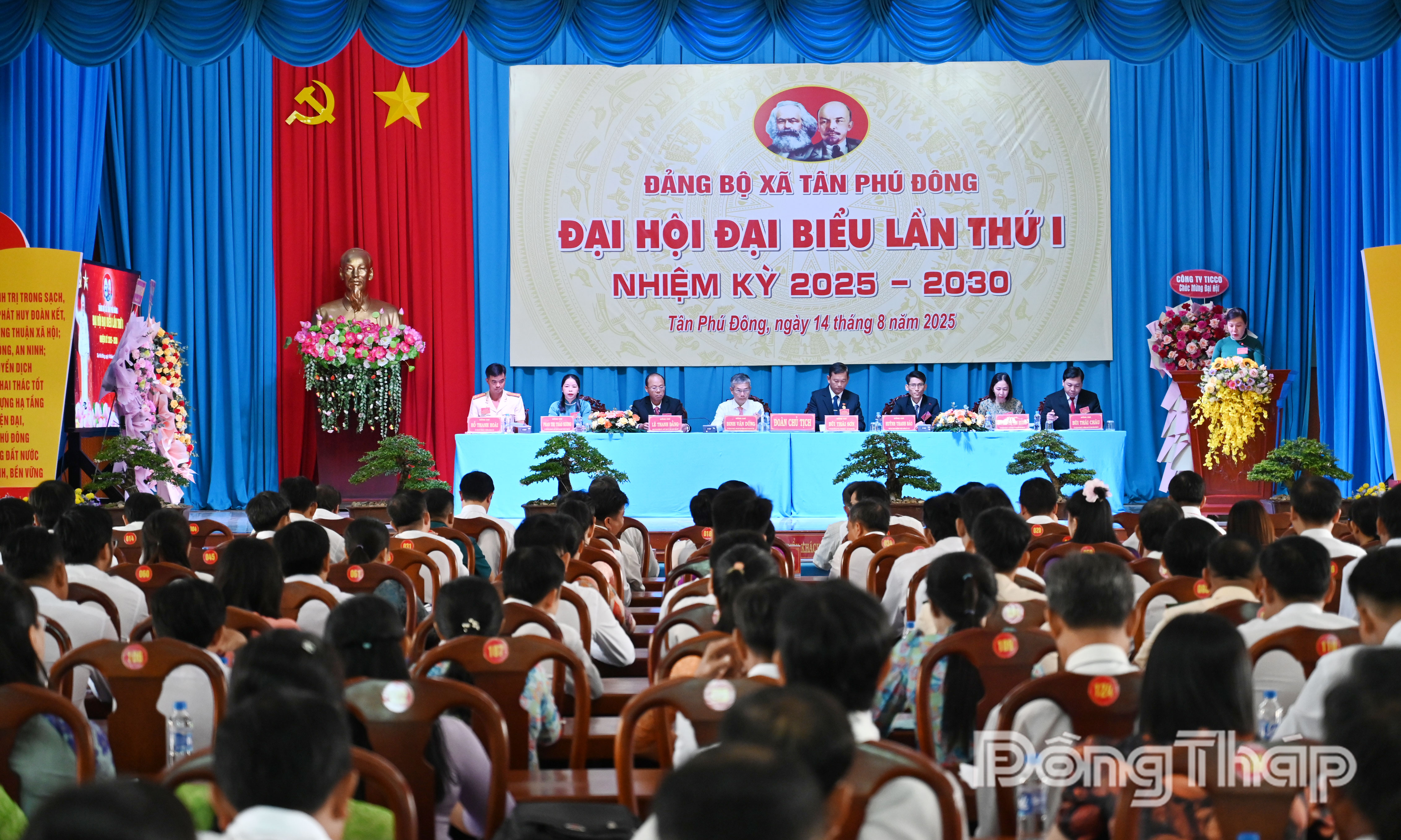 Quang cảnh đại hội.