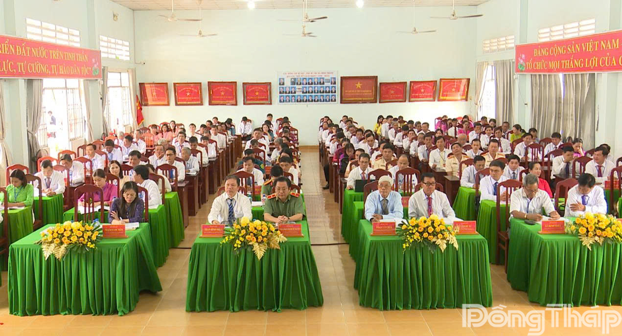 Đại biểu dự Đại hội đại biểu Đảng bộ xã Bình Thành lần thứ I