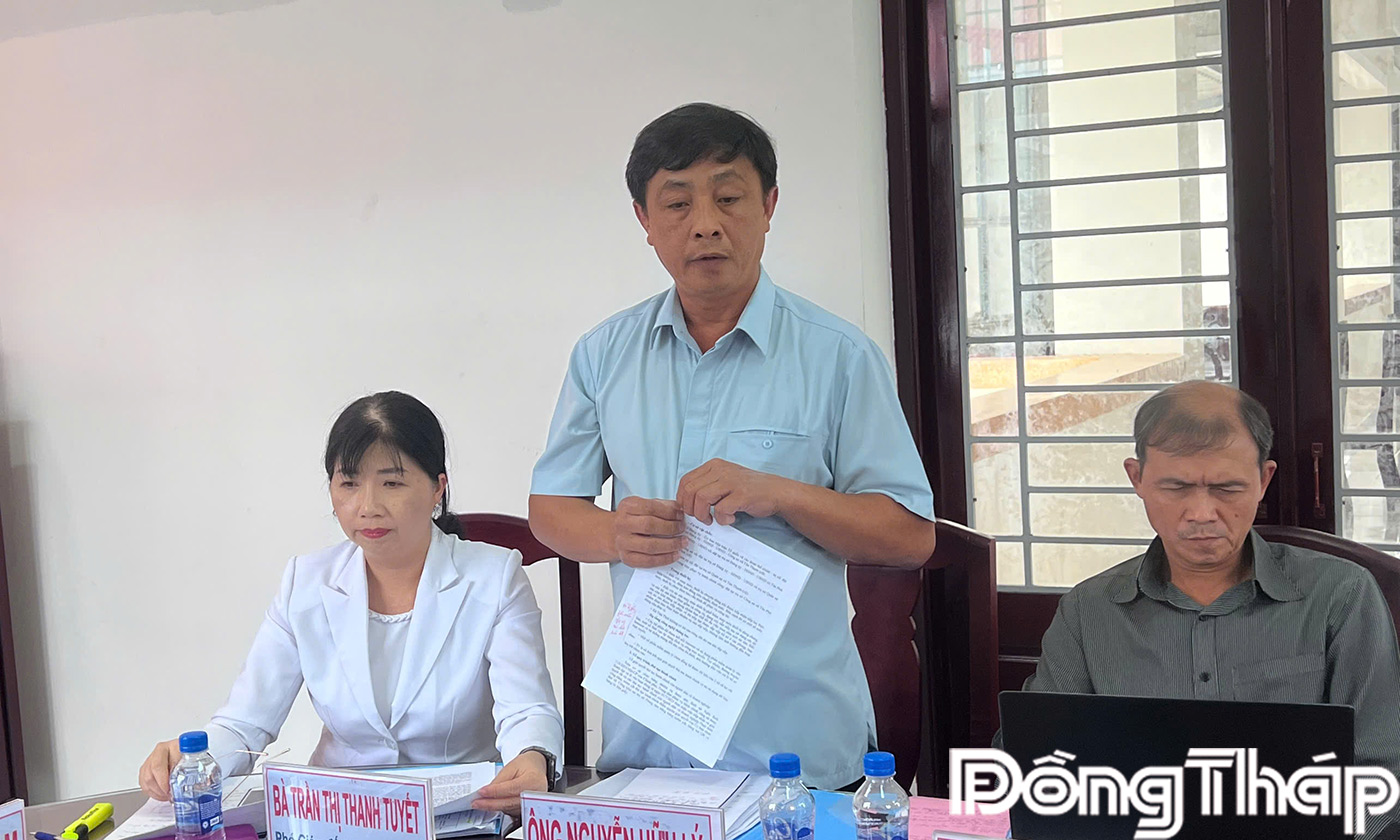 Thành viên Đoàn khảo sát phát biểu ý kiến tại buổi làm việc 