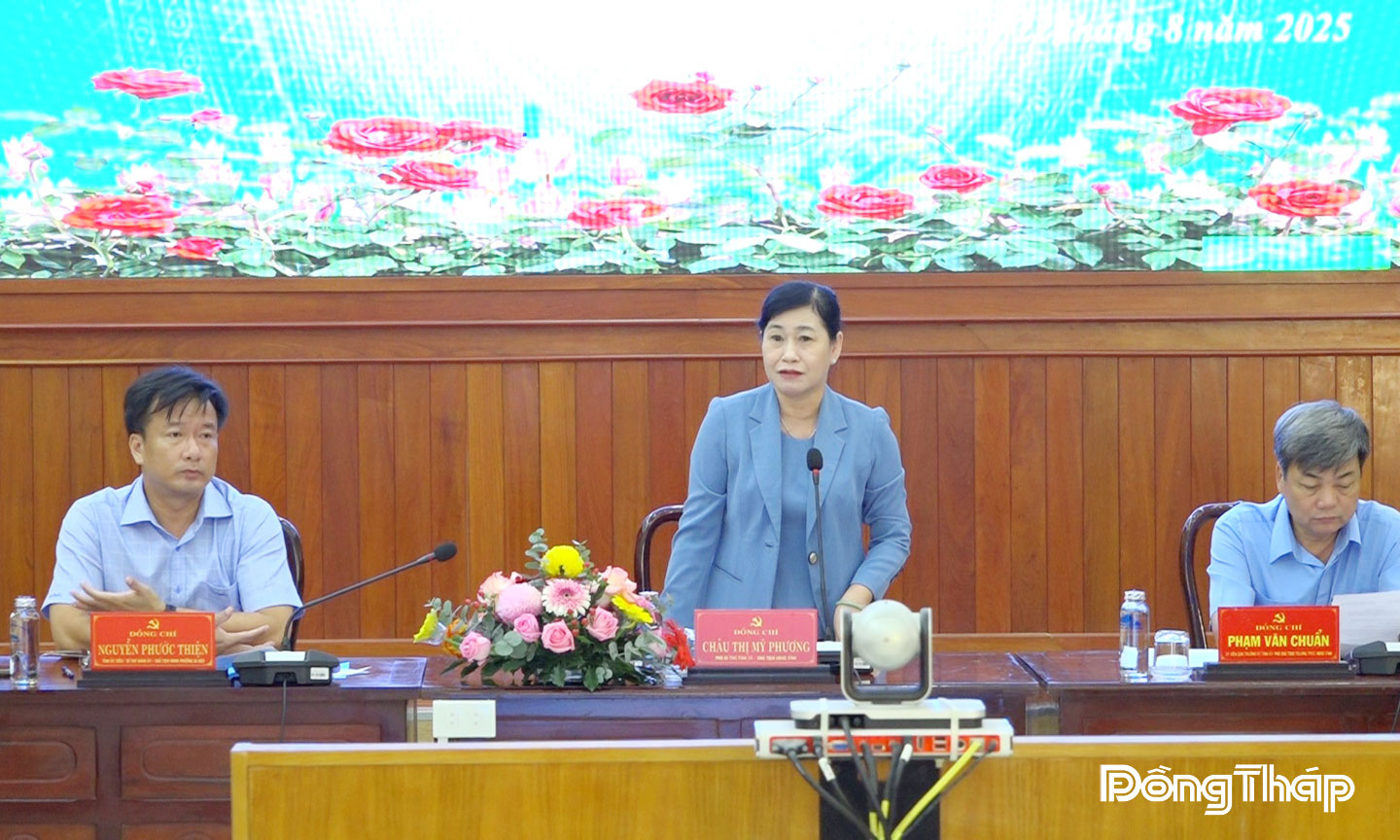Bà Châu Thị Mỹ Phương phát biểu.