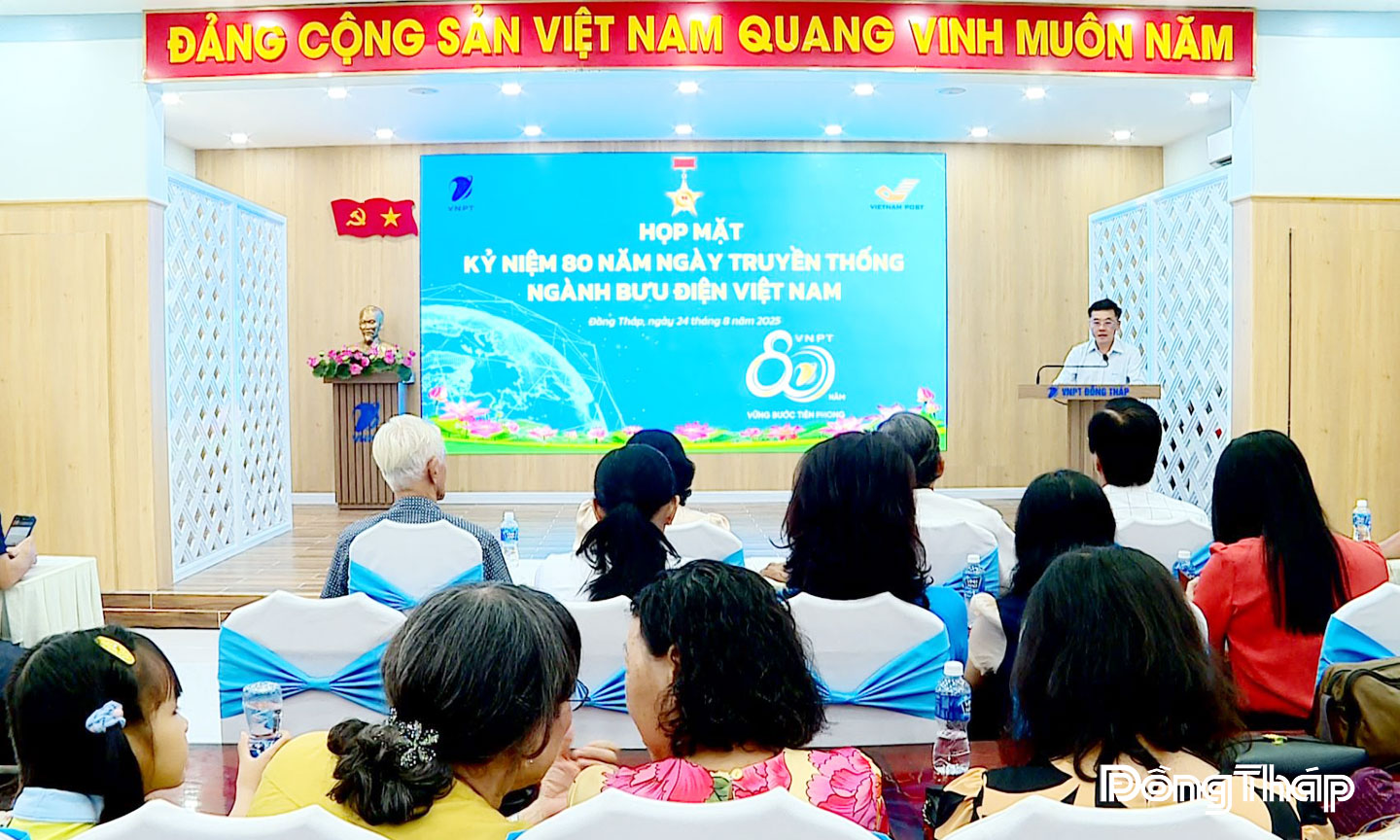 Quang cảnh buổi họp mặt truyền thống.
