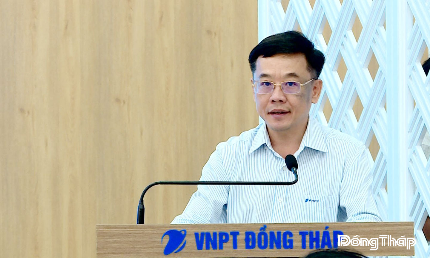 Ông Trần Thái Tuyên, Giám đốc VNPT Đồng Tháp phát biểu chào mừng đại biểu.