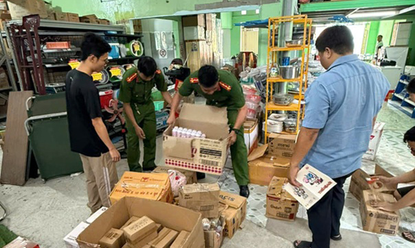 Hình ảnh lực lượng kiểm tra. Ảnh Công an Đồng Tháp.