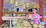 Thương lắm hồn quê trong từng sợi bàng