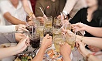 Luật Phòng, chống tác hại của rượu, bia đã được áp dụng, vậy tại sao trên thị trường vẫn kinh doanh rượu, bia?