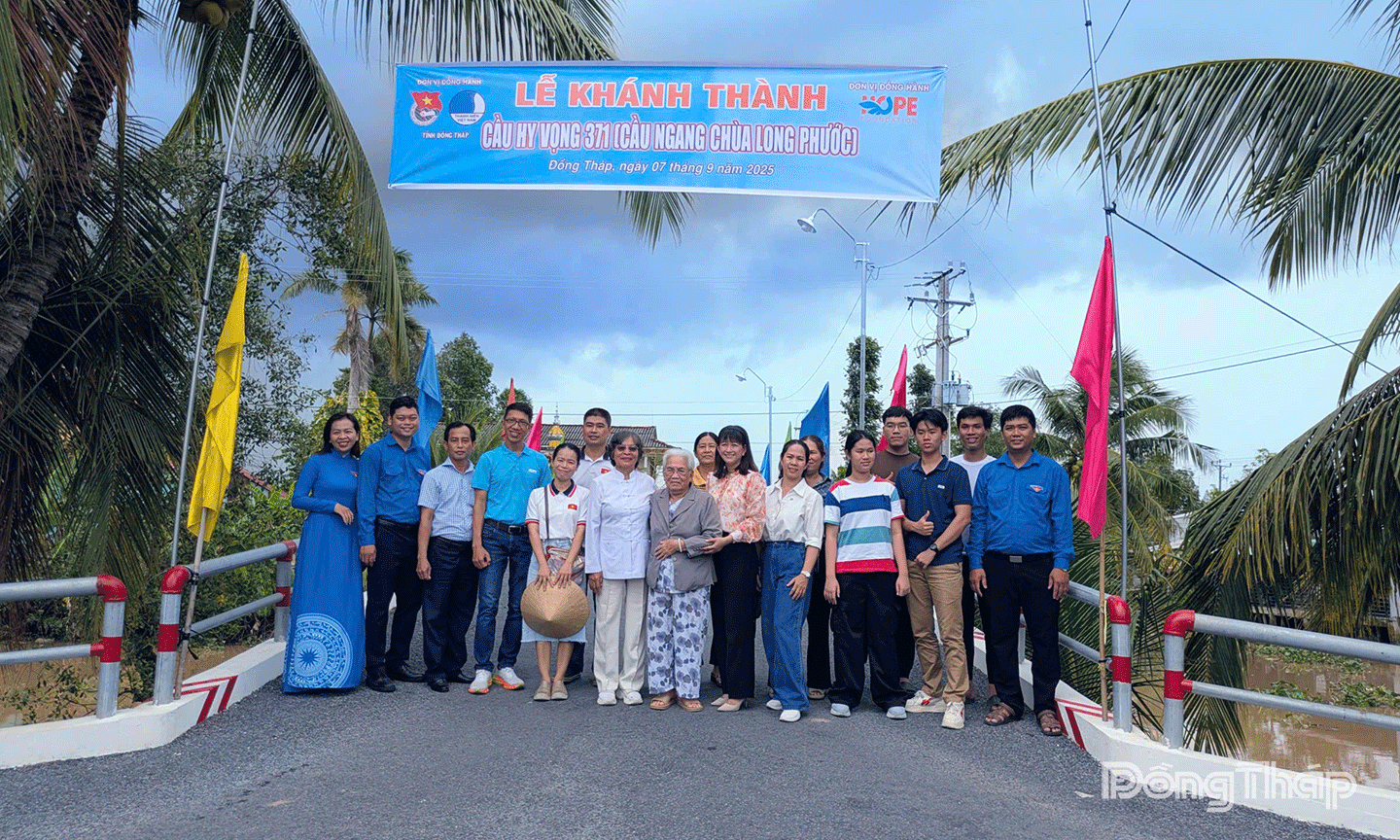 Lễ khánh thành Cầu Hy Vọng 371