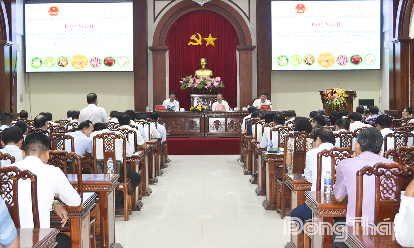 Quang cảnh hội nghị.