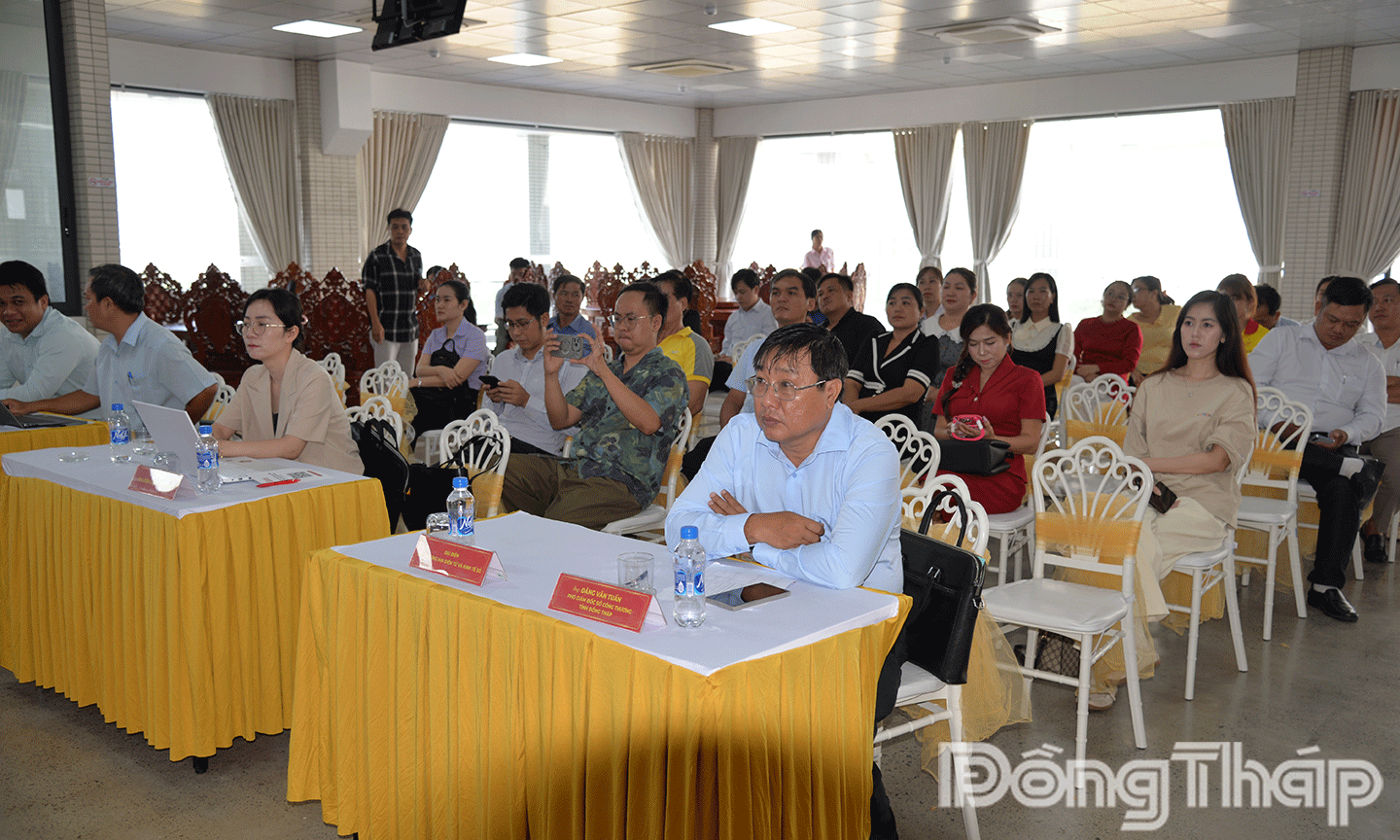 Đại biểu tham dự 
