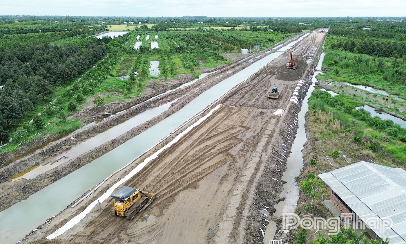 Nhiều dự án giao thông trọng điểm trên địa bàn tỉnh đang gặp khó về nguồn vật liệu xây dựng.