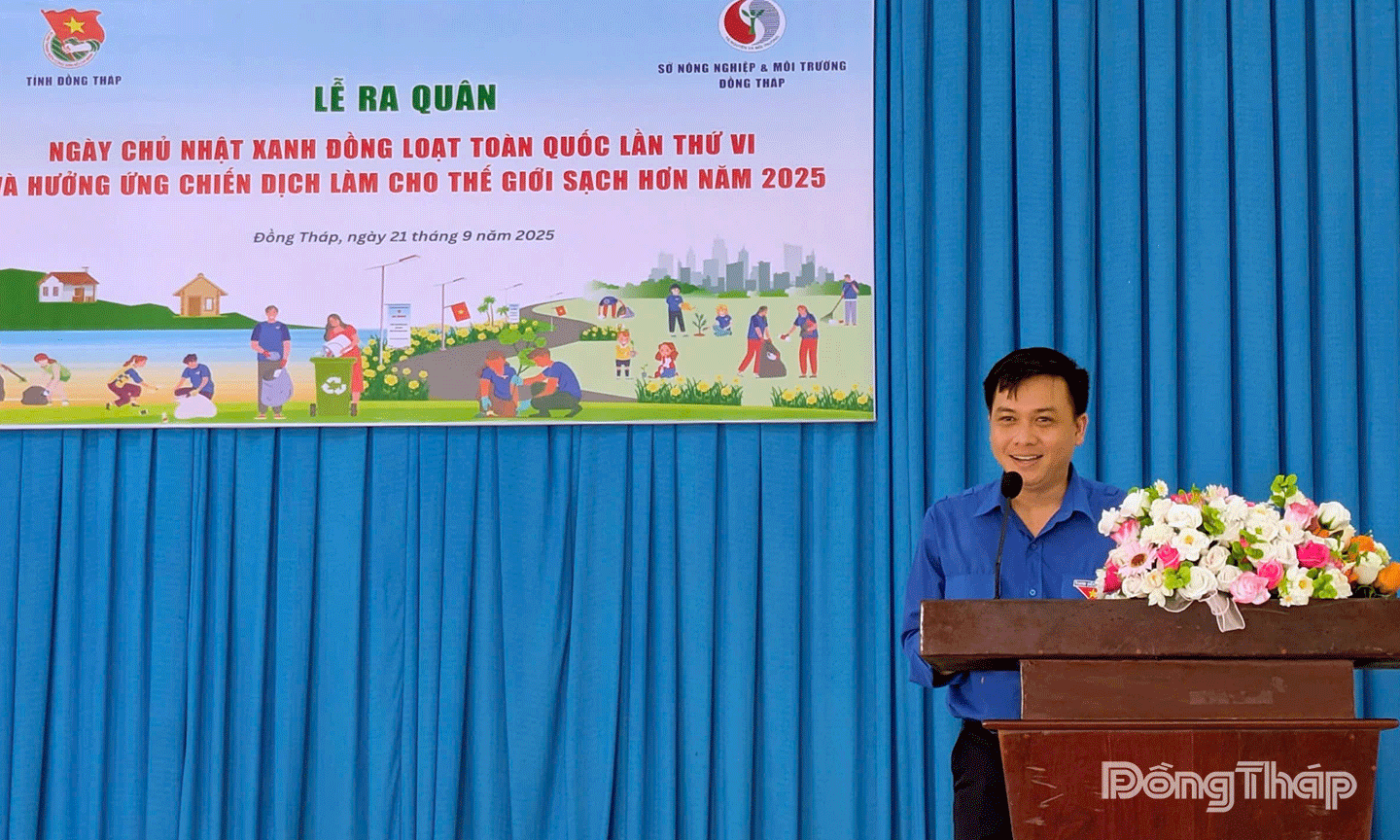 Đồng chí Nguyễn Thành Luân, Phó Bí thư Tỉnh đoàn, Chủ tịch Hội đồng Đội tỉnh, phát biểu tại Lễ ra quân.