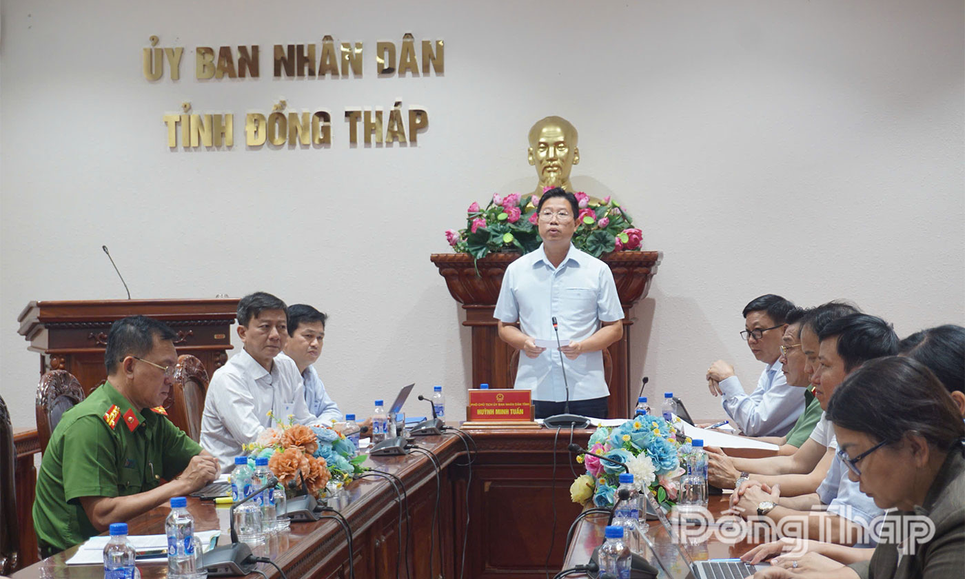 Phó Chủ tịch UBND tỉnh Huỳnh Minh Tuấn phát biểu tại điểm cầu tỉnh Đồng Tháp.