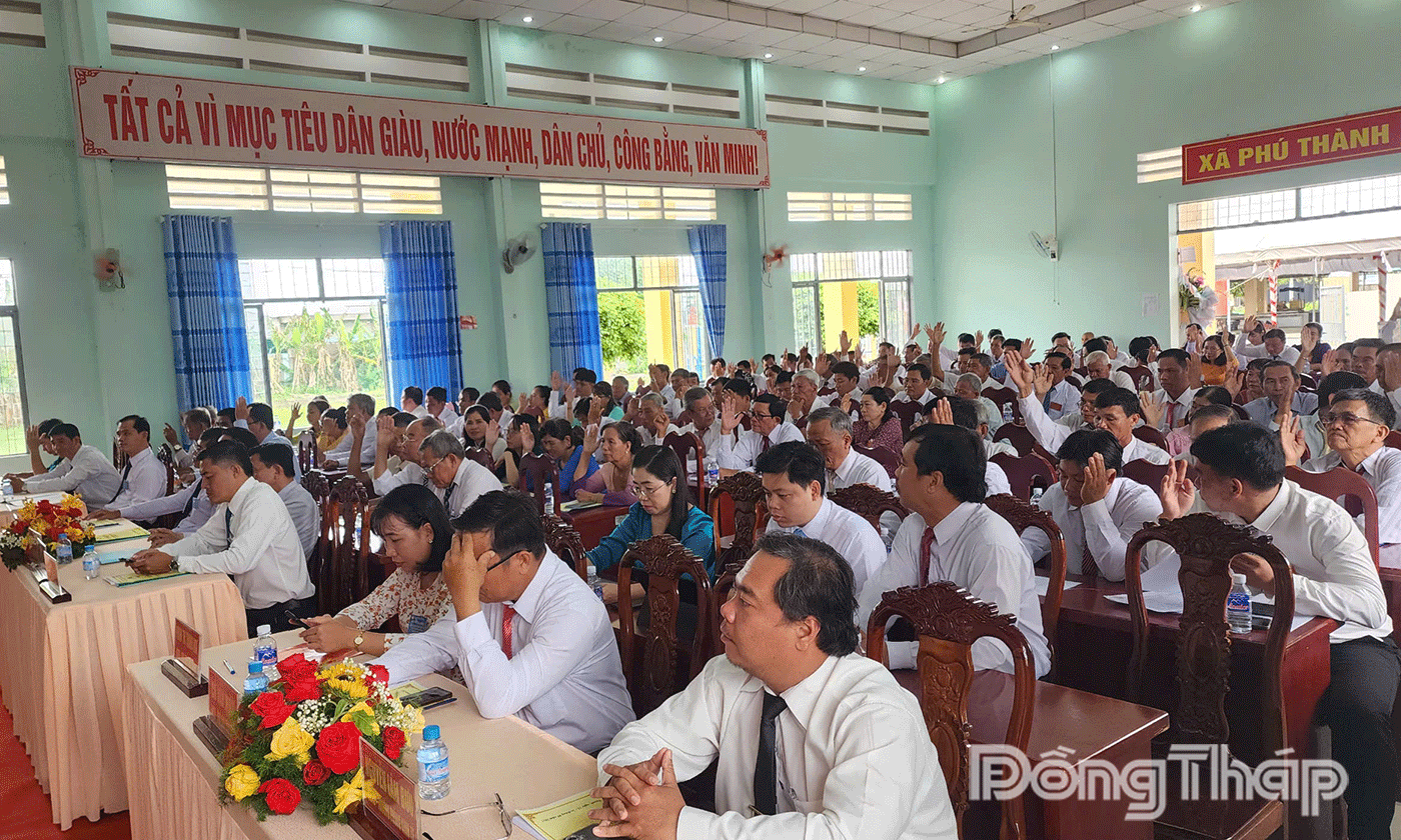 Đại hội đã hiệp thương cử 57 Ủy viên Ủy ban MTTQ Việt Nam xã Phú Thành khóa I.