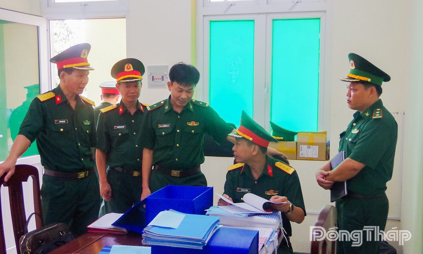 Kiểm tra hệ thống văn bản, giáo án huấn luyện. 