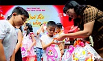 Báo và phát thanh, truyền hình Đồng Tháp tổ chức trung thu cho các em thiếu nhi