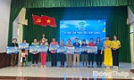 Đồng Tháp: Trao 10.800 sản phẩm sữa Fami Canxi cho phụ nữ khó khăn