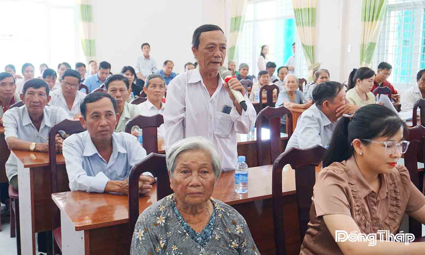 Đoàn Đại biểu Quốc hội tỉnh Đồng Tháp tiếp xúc cử tri xã Tân Phước 2