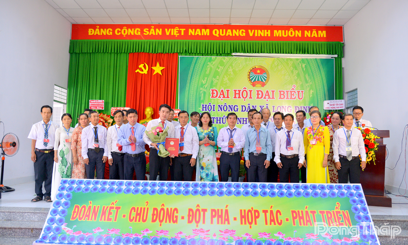 Đồng chí Phạm Hoàng Nam giữ chức Chủ tịch Hội Nông dân xã Long Định