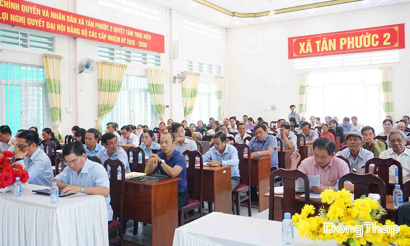 Quang cảnh tại buổi tiếp xúc