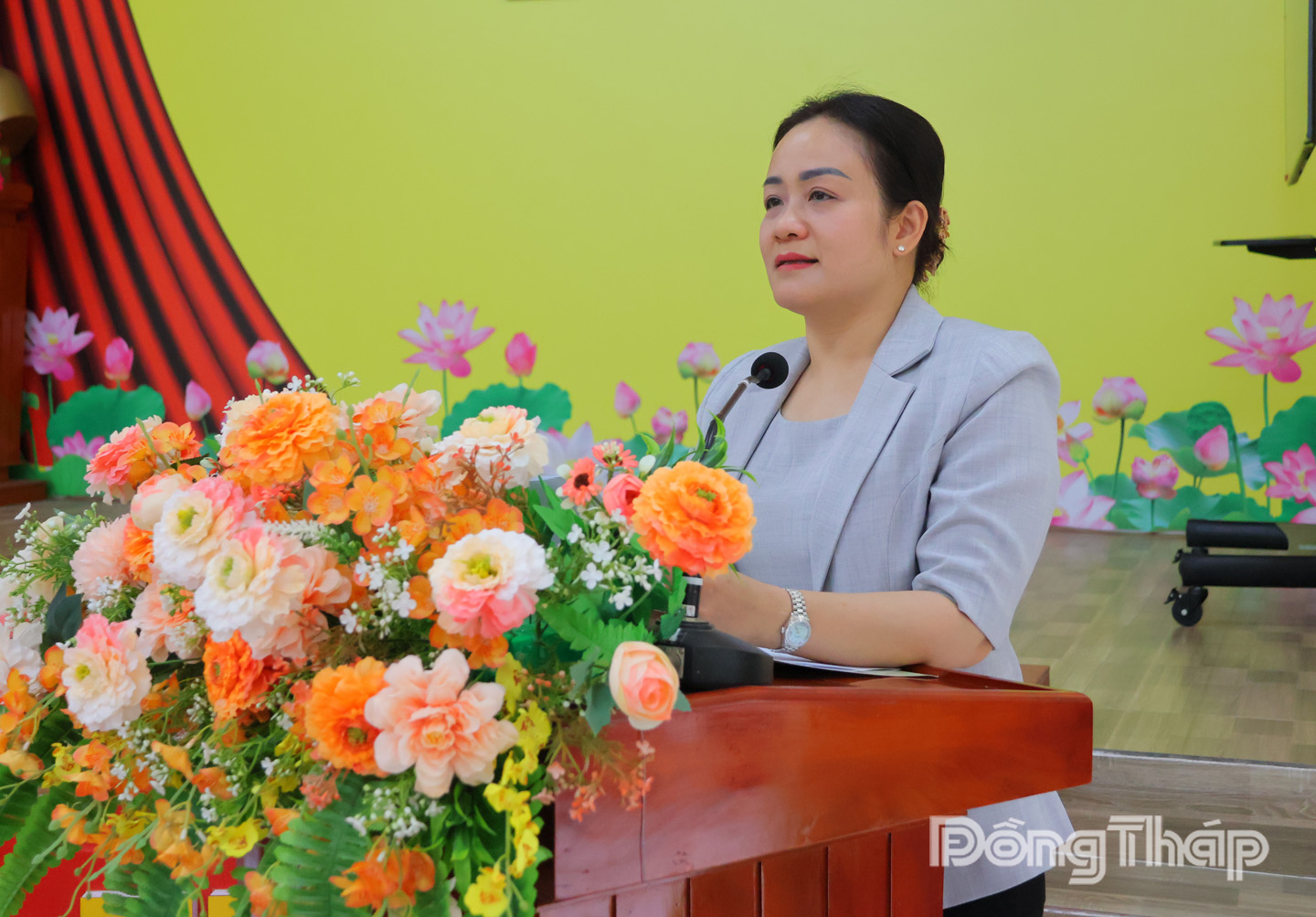 Đồng chí Nguyễn Hải Trâm, Phó Bí thư Thường trực Tỉnh ủy Đồng Tháp đến dự và phát biểu chỉ đạo hội nghị.